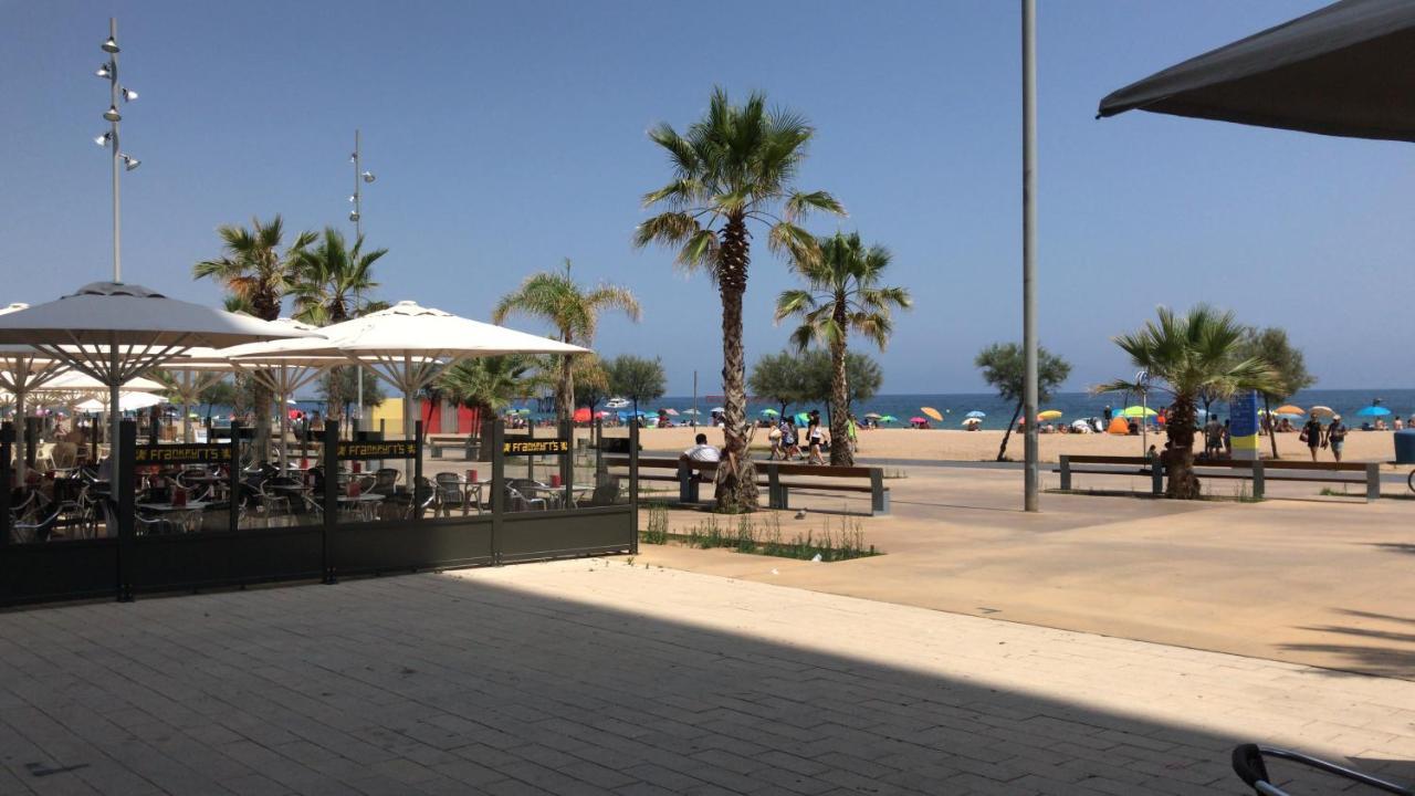 Hospedaje Dado De Baja Badalona Extérieur photo