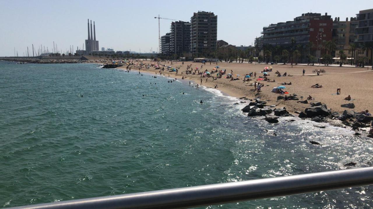 Hospedaje Dado De Baja Badalona Extérieur photo