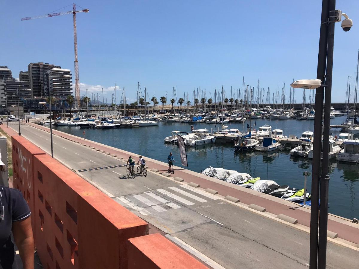 Hospedaje Dado De Baja Badalona Extérieur photo